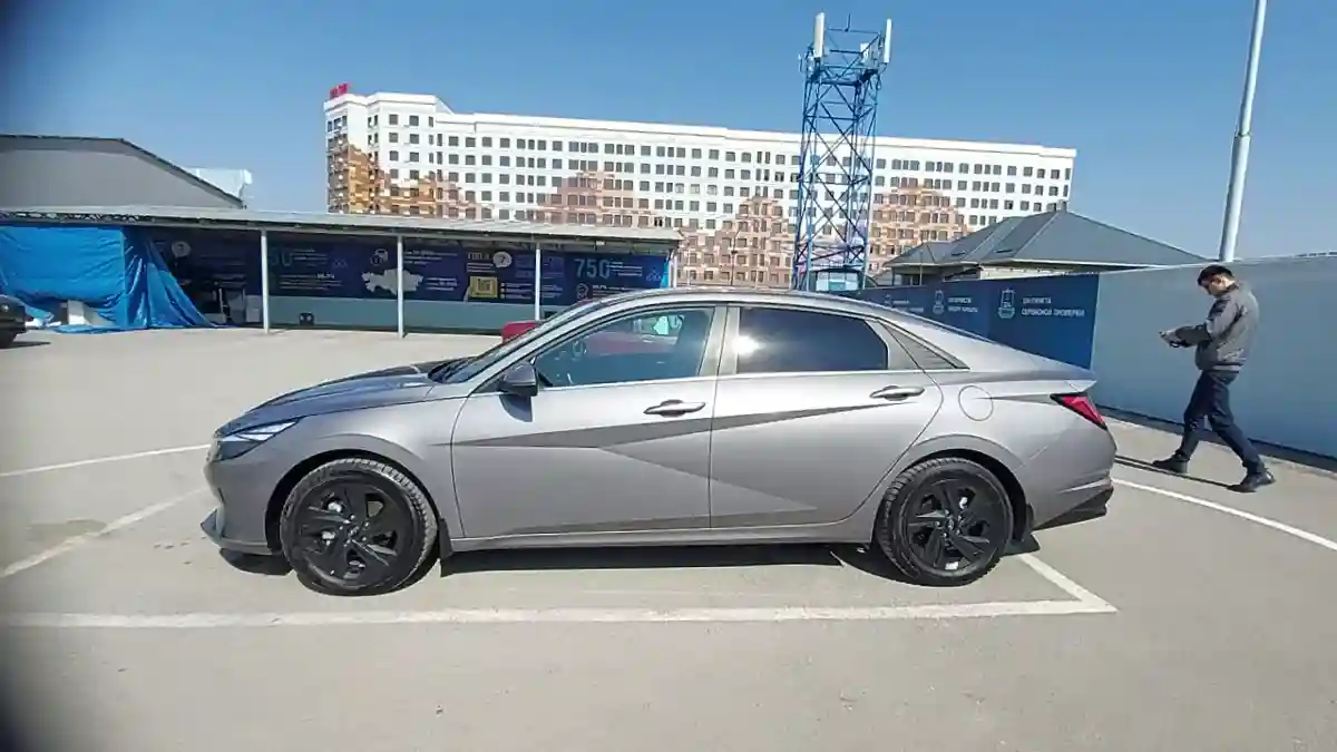 Hyundai Elantra 2022 года за 10 000 000 тг. в Шымкент