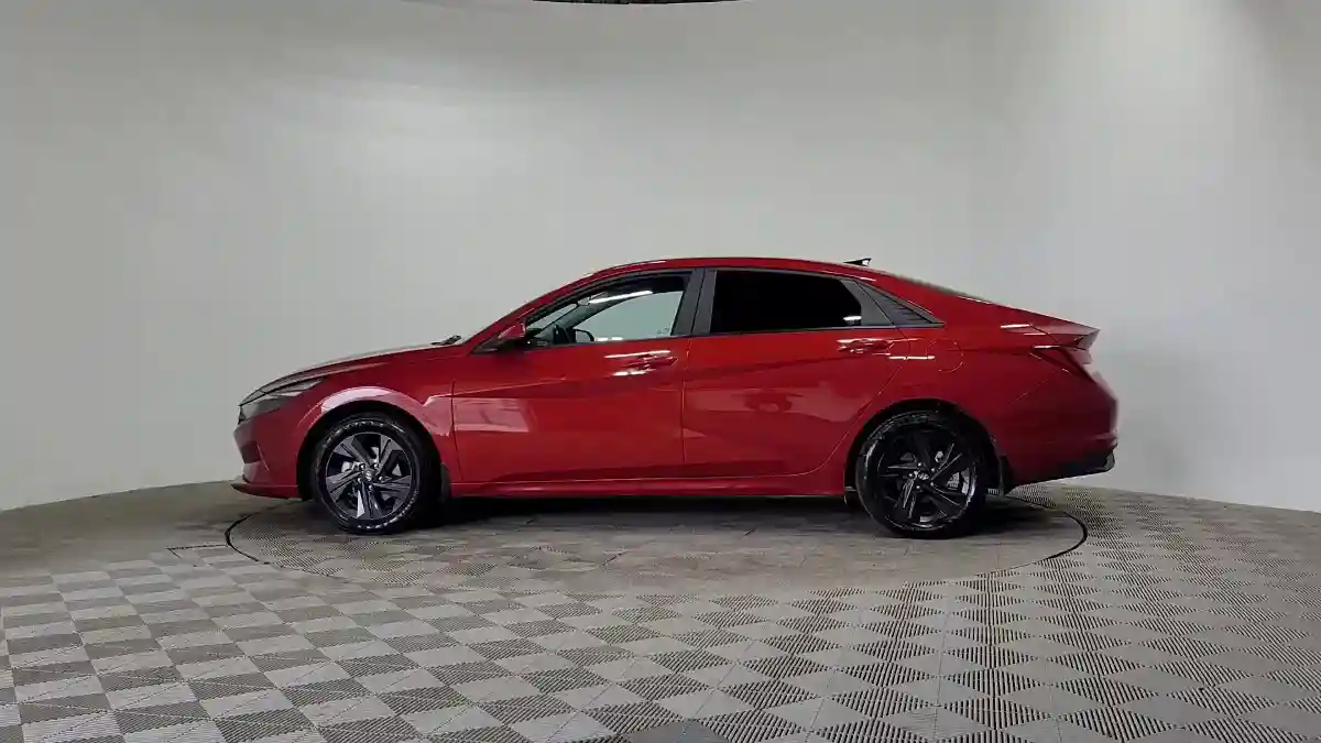 Hyundai Elantra 2022 года за 8 500 000 тг. в Алматы