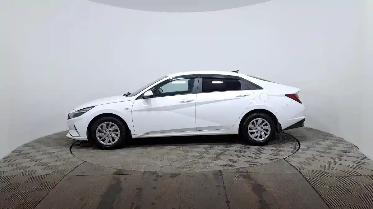 Hyundai Elantra 2022 года за 9 200 000 тг. в Астана