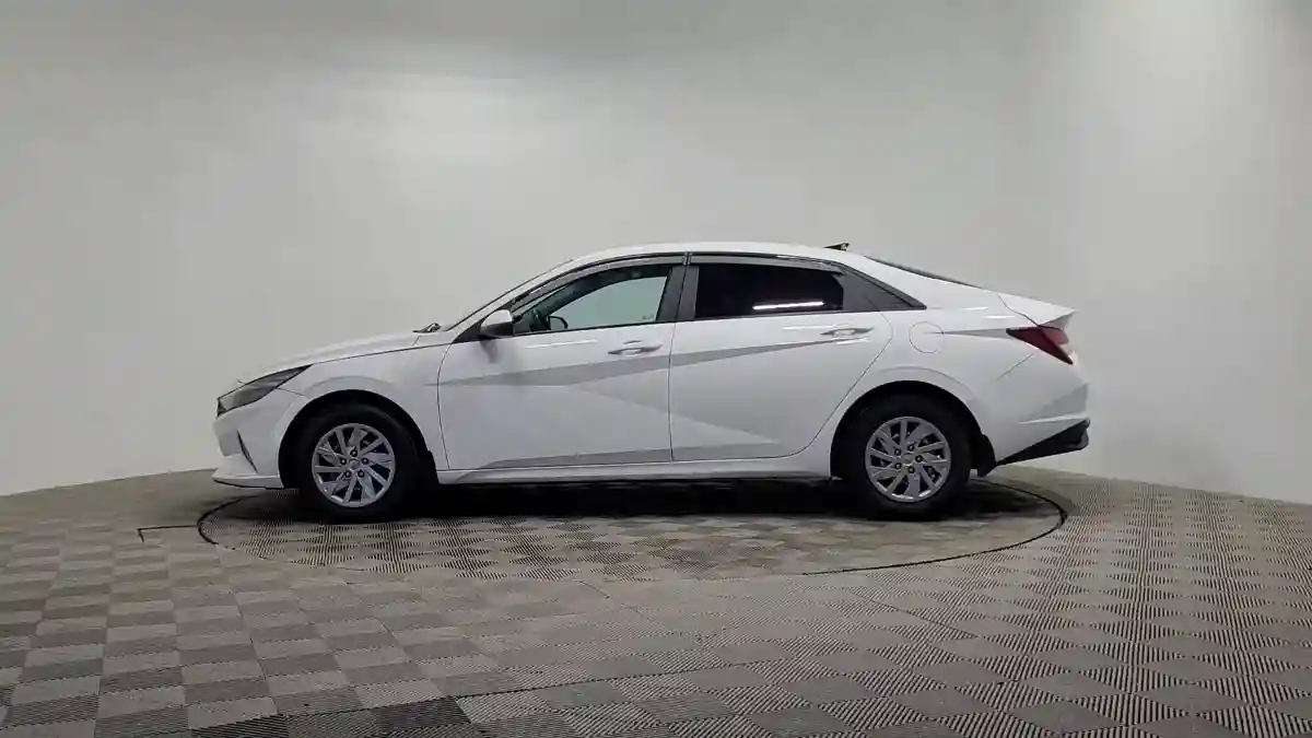 Hyundai Elantra 2022 года за 8 500 000 тг. в Алматы