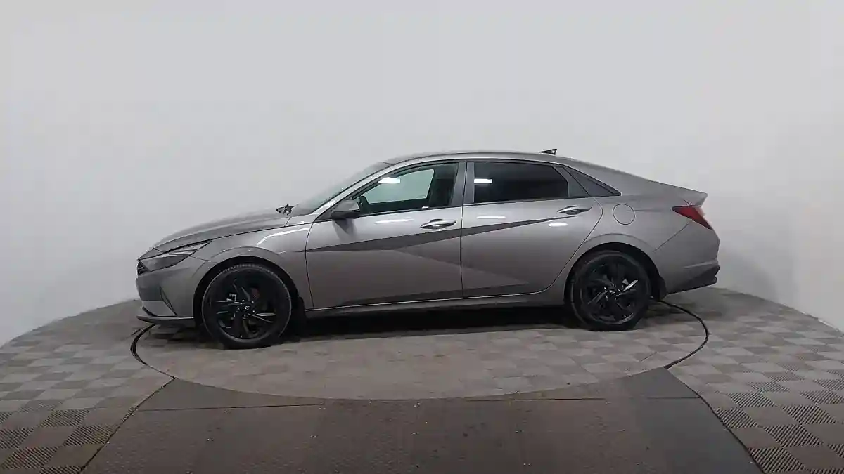 Hyundai Elantra 2022 года за 8 450 000 тг. в Астана