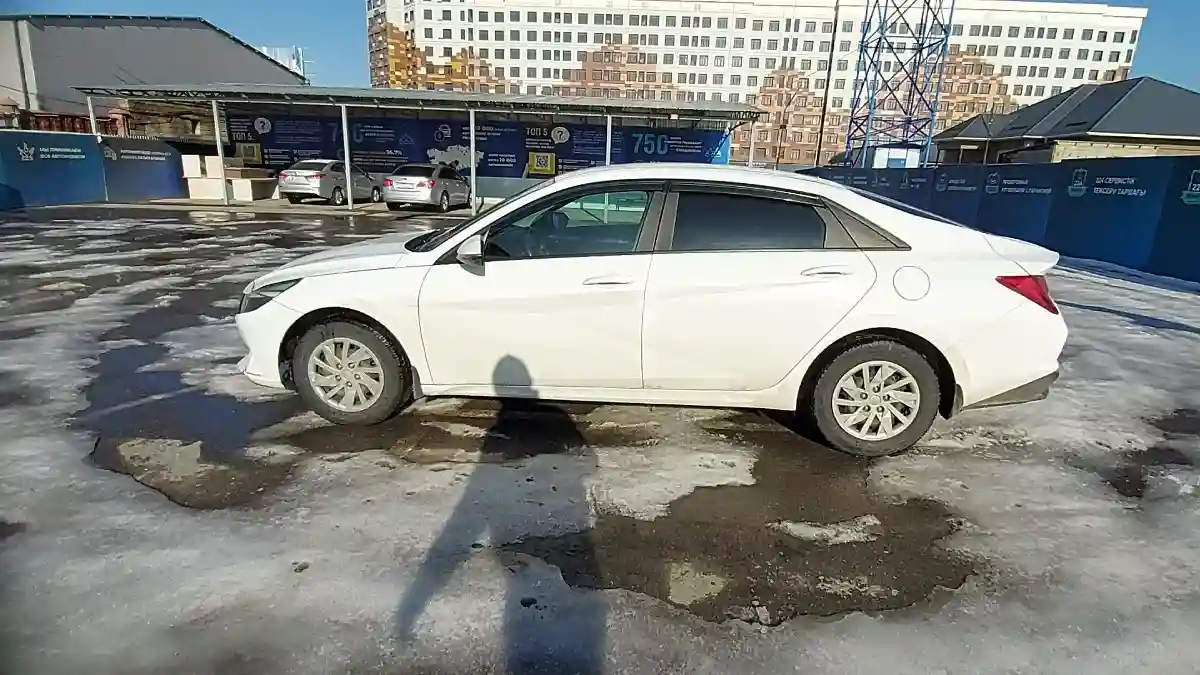 Hyundai Elantra 2022 года за 8 500 000 тг. в Шымкент