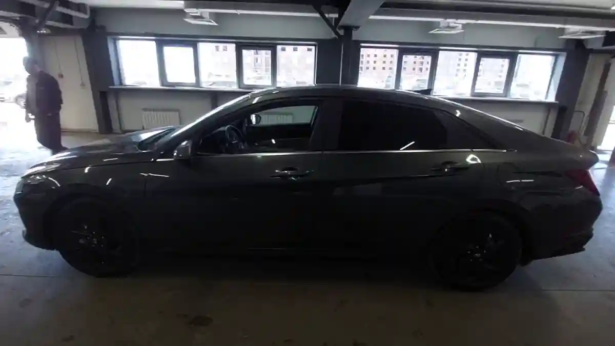 Hyundai Elantra 2023 года за 10 000 000 тг. в Астана