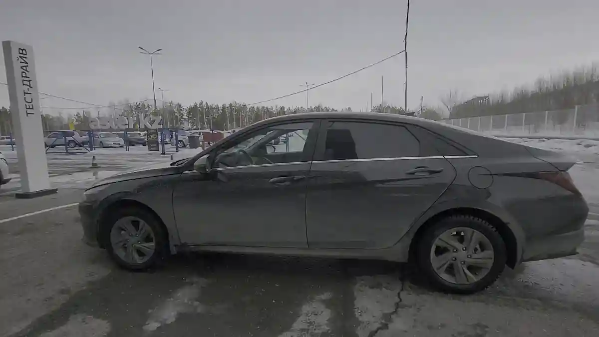 Hyundai Elantra 2023 года за 11 000 000 тг. в Усть-Каменогорск