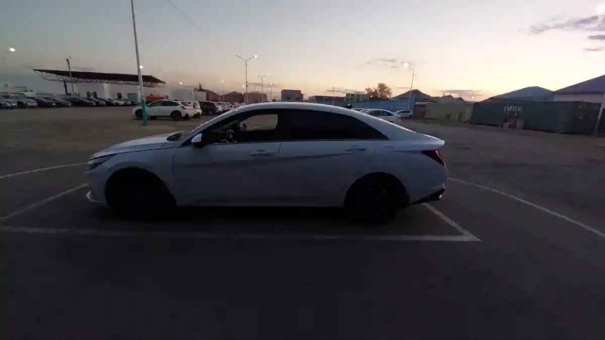 Hyundai Elantra 2023 года за 13 000 000 тг. в Кызылорда