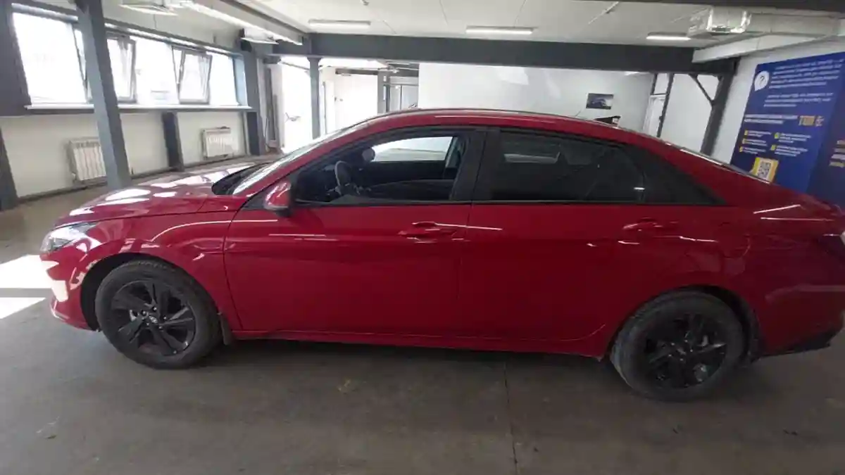 Hyundai Elantra 2023 года за 10 000 000 тг. в Астана