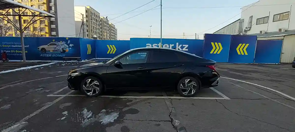 Hyundai Elantra 2023 года за 10 200 000 тг. в Алматы