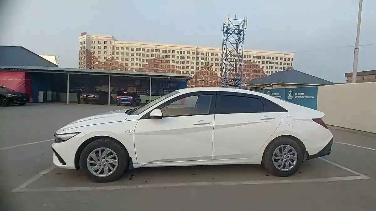 Hyundai Elantra 2024 года за 11 000 000 тг. в Шымкент