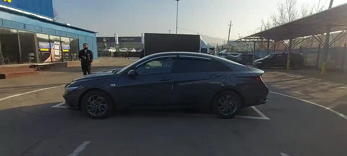 Hyundai Elantra 2024 года за 11 000 000 тг. в Алматы