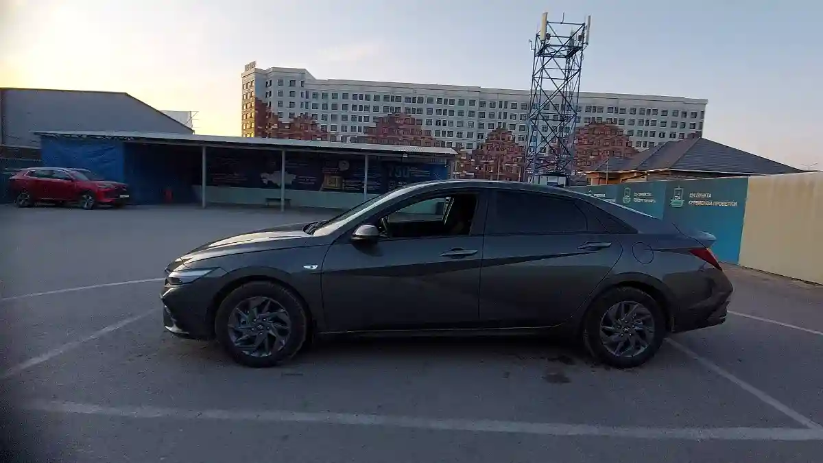 Hyundai Elantra 2024 года за 11 000 000 тг. в Шымкент