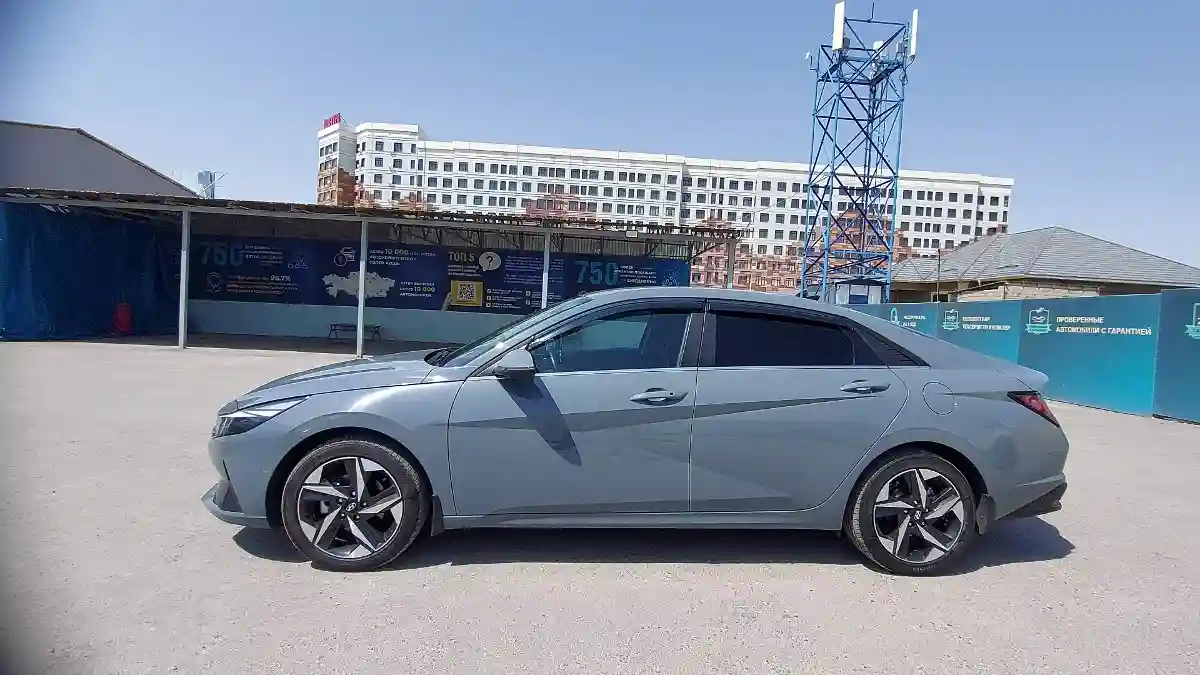 Hyundai Elantra 2021 года за 11 000 000 тг. в Астана