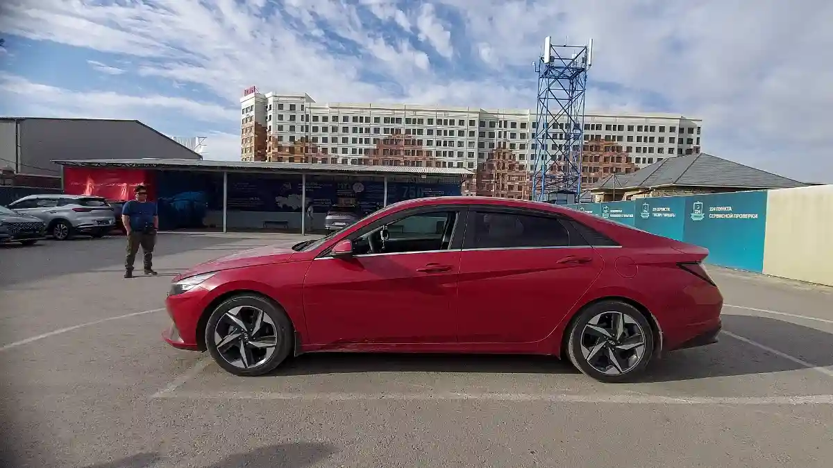 Hyundai Elantra 2021 года за 10 500 000 тг. в Шымкент