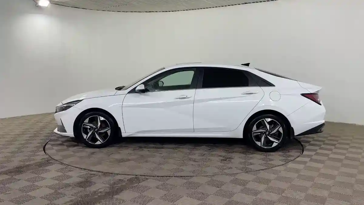 Hyundai Elantra 2021 года за 9 480 000 тг. в Шымкент