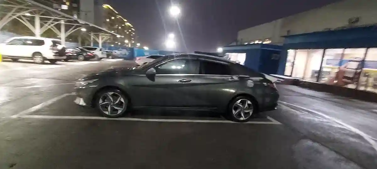 Hyundai Elantra 2021 года за 10 000 000 тг. в Алматы
