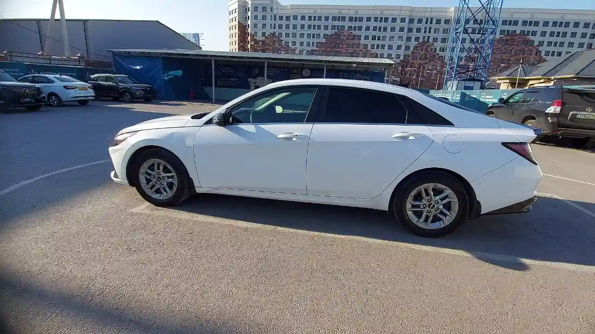Hyundai Elantra 2021 года за 10 000 000 тг. в Шымкент