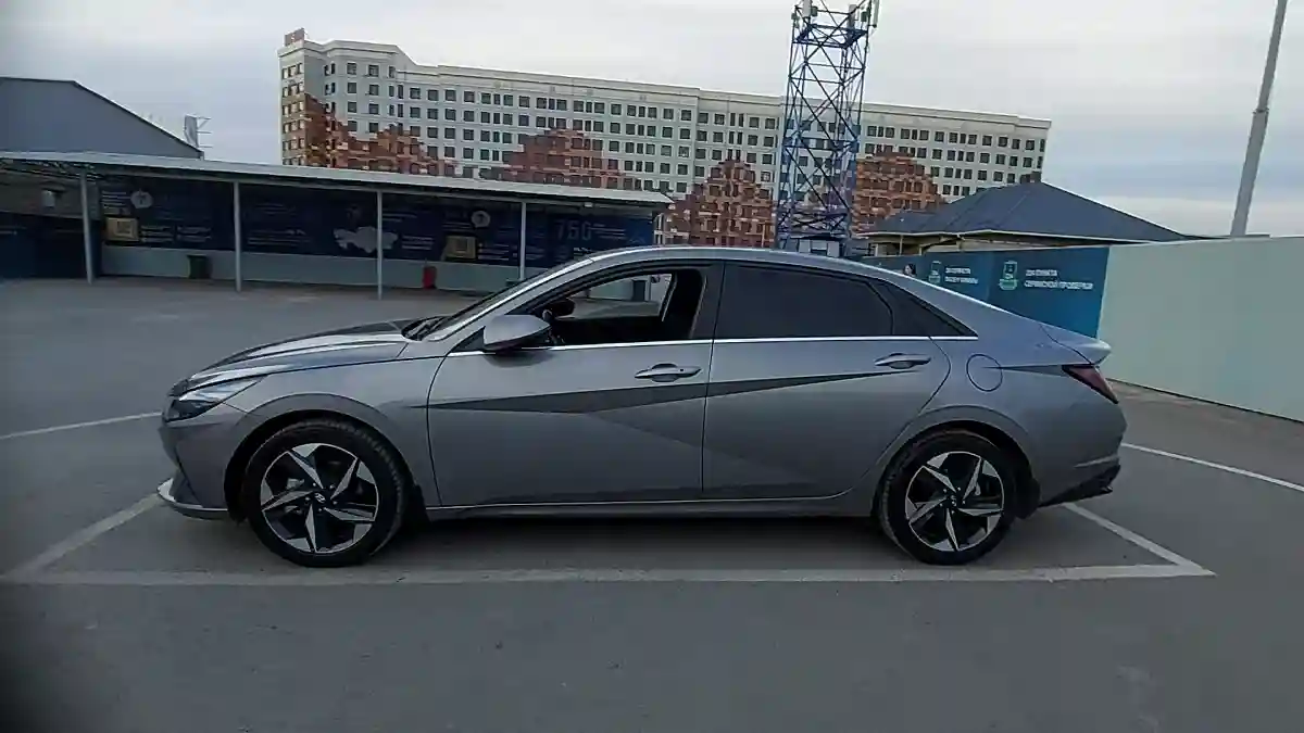 Hyundai Elantra 2022 года за 12 000 000 тг. в Шымкент