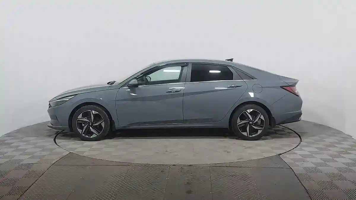 Hyundai Elantra 2022 года за 11 000 000 тг. в Астана