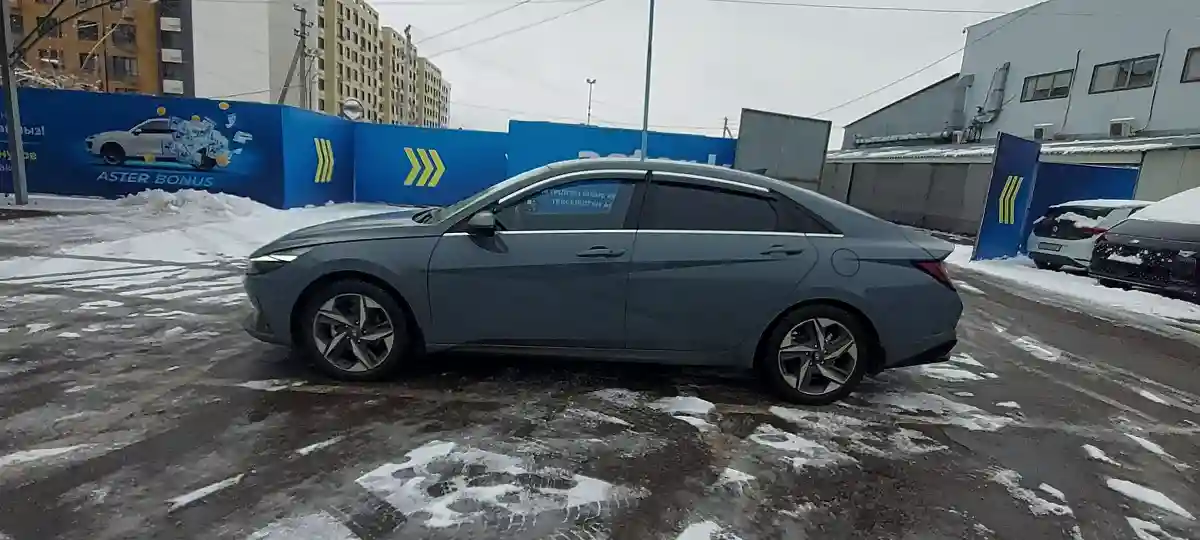 Hyundai Elantra 2023 года за 11 000 000 тг. в Алматы