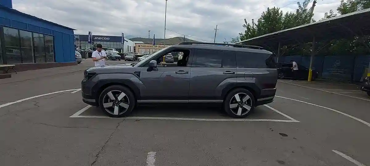 Hyundai Santa Fe 2024 года за 22 000 000 тг. в Алматы