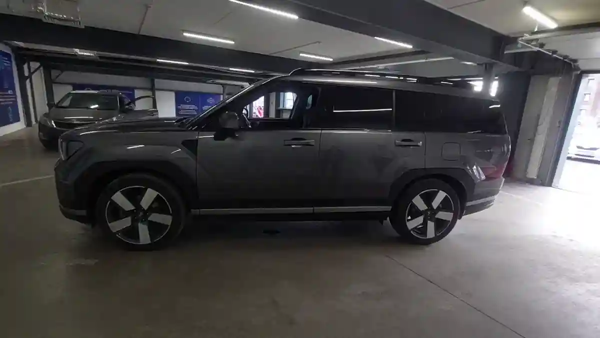 Hyundai Santa Fe 2024 года за 19 000 000 тг. в Астана