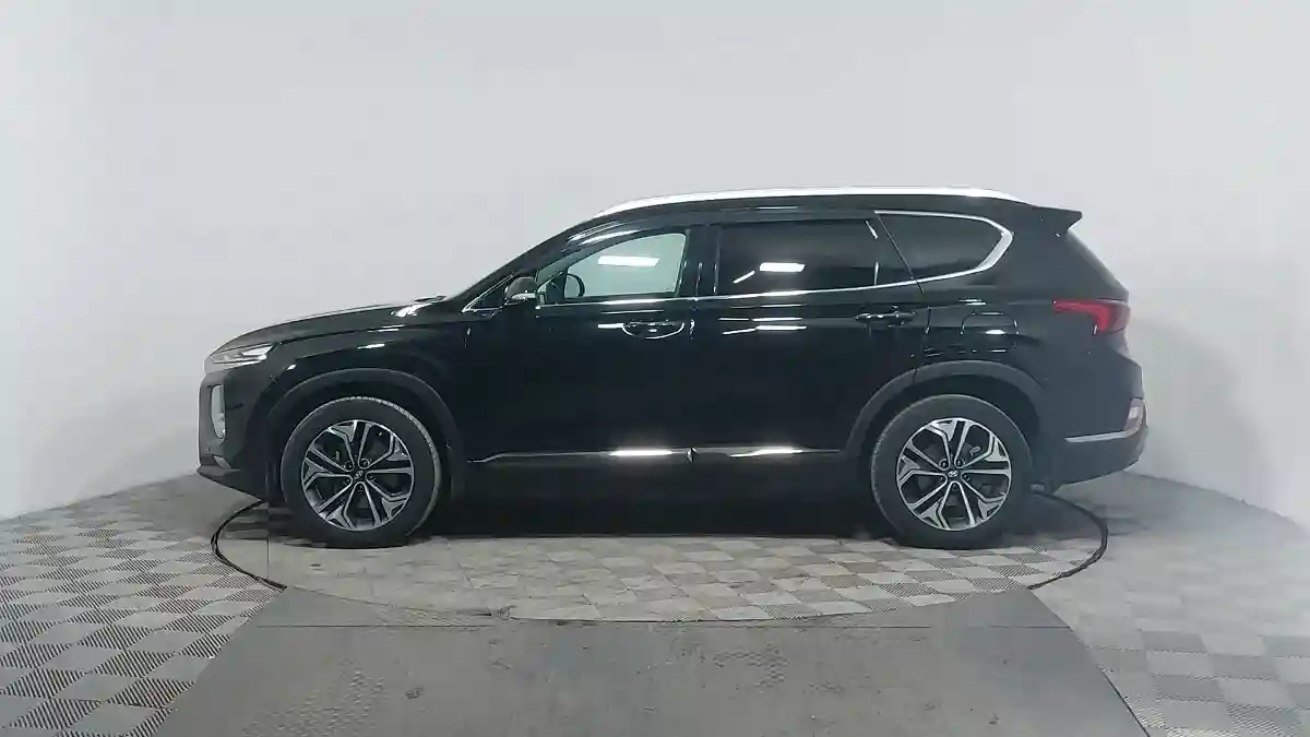 Hyundai Santa Fe 2020 года за 12 990 000 тг. в Астана