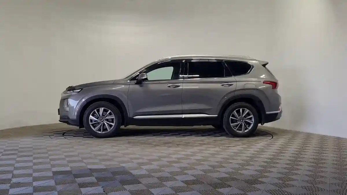 Hyundai Santa Fe 2020 года за 12 990 000 тг. в Алматы