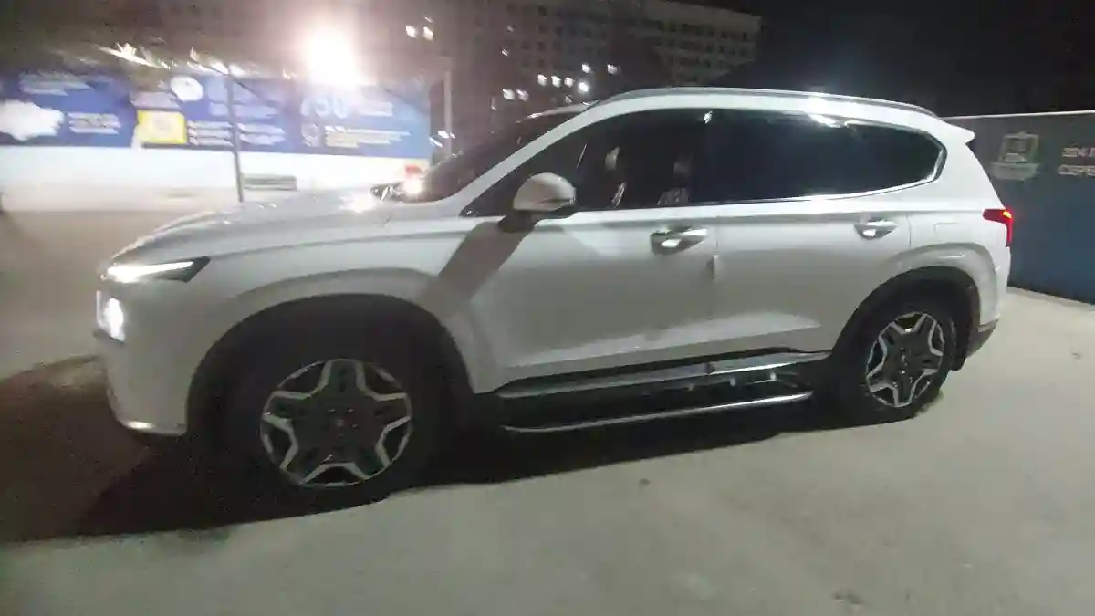 Hyundai Santa Fe 2021 года за 15 000 000 тг. в Шымкент