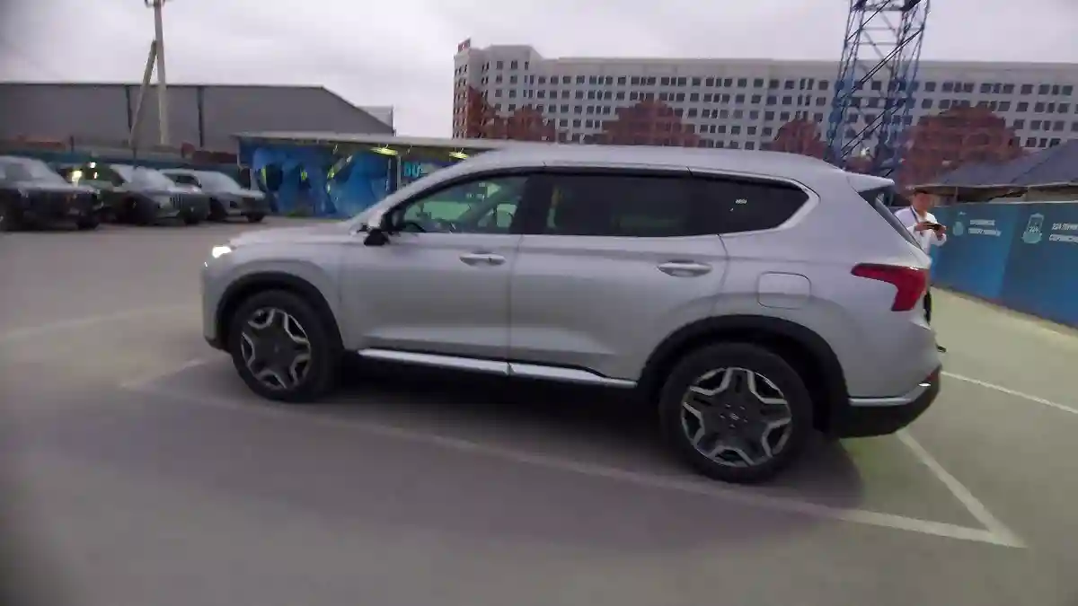 Hyundai Santa Fe 2021 года за 17 000 000 тг. в Шымкент