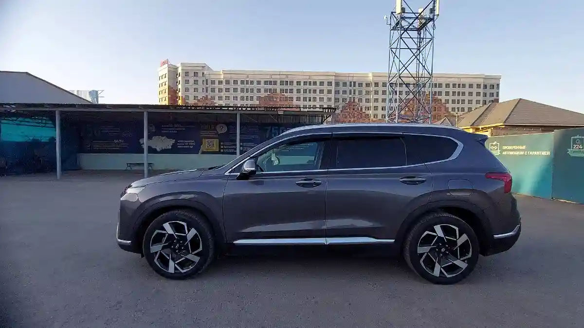 Hyundai Santa Fe 2022 года за 21 000 000 тг. в Шымкент