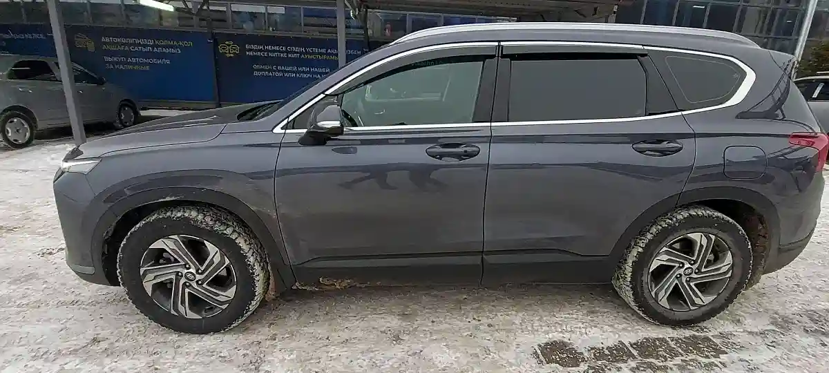Hyundai Santa Fe 2023 года за 19 000 000 тг. в Караганда