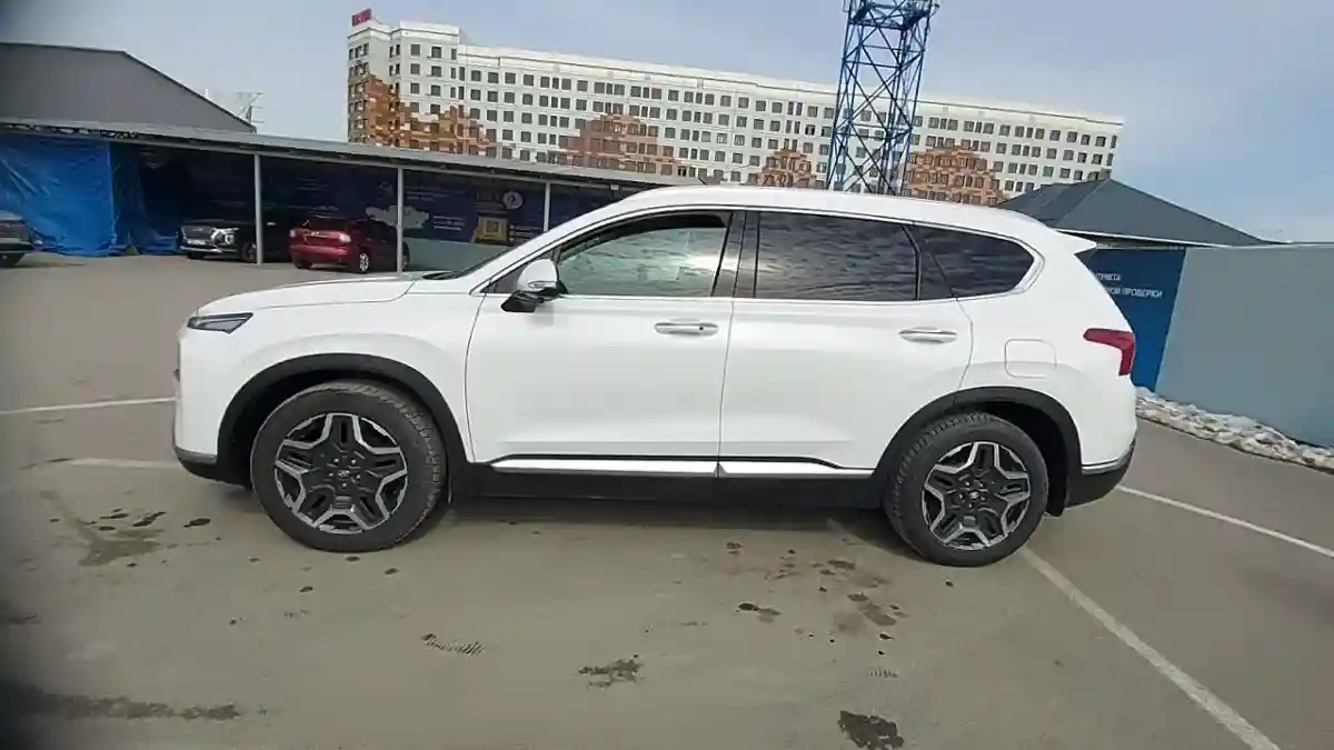 Hyundai Santa Fe 2023 года за 19 000 000 тг. в Шымкент