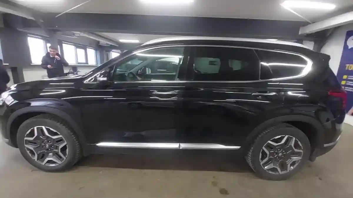Hyundai Santa Fe 2023 года за 17 200 000 тг. в Астана