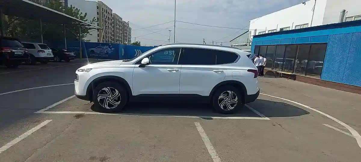 Hyundai Santa Fe 2023 года за 15 000 000 тг. в Алматы