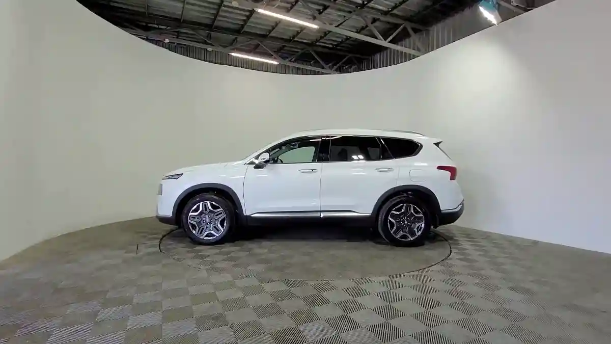 Hyundai Santa Fe 2023 года за 23 685 000 тг. в Алматы