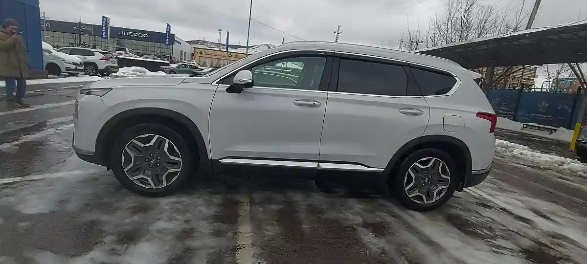 Hyundai Santa Fe 2023 года за 17 500 000 тг. в Алматы