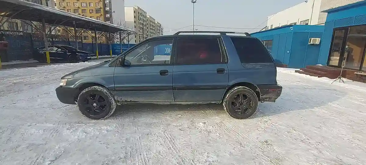 Mitsubishi Chariot 1994 года за 800 000 тг. в Алматы