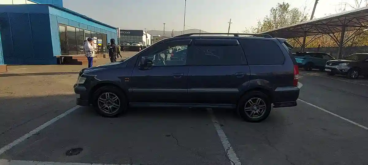 Mitsubishi Chariot 1998 года за 2 800 000 тг. в Алматы