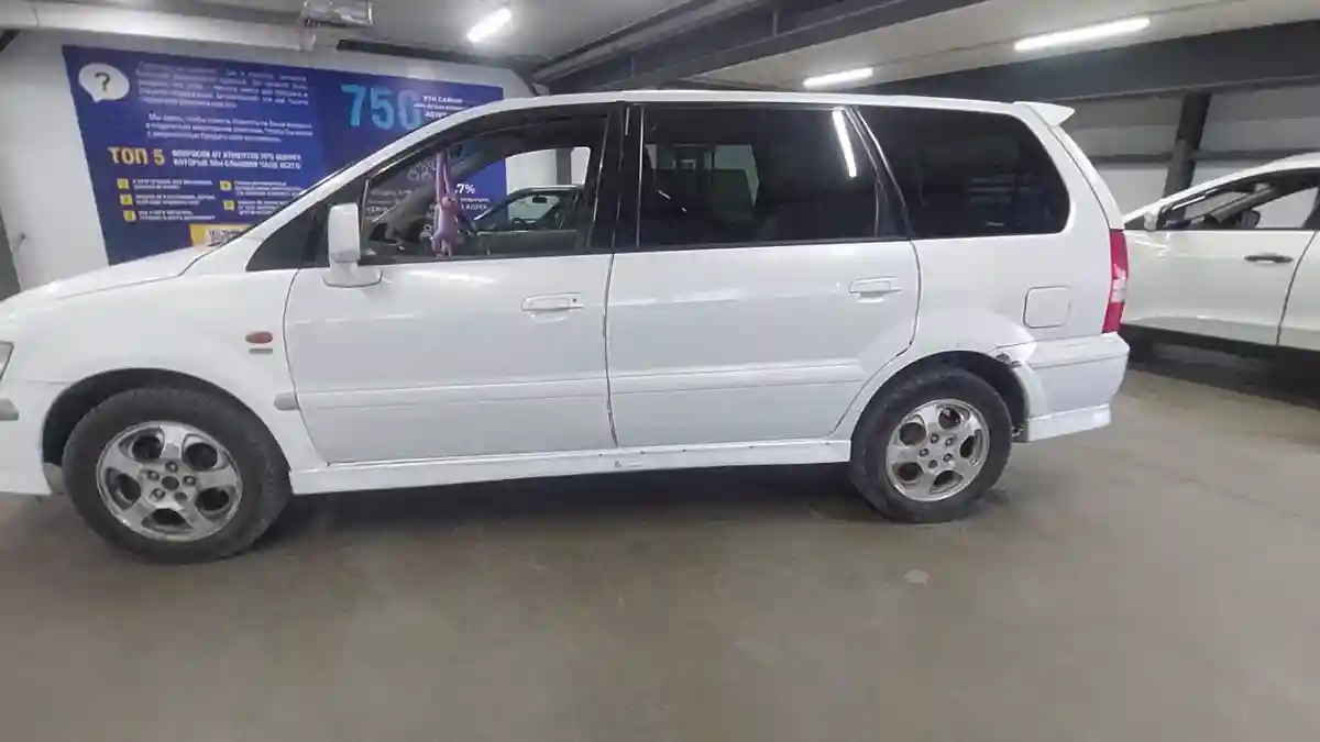 Mitsubishi Chariot 1998 года за 2 500 000 тг. в Астана