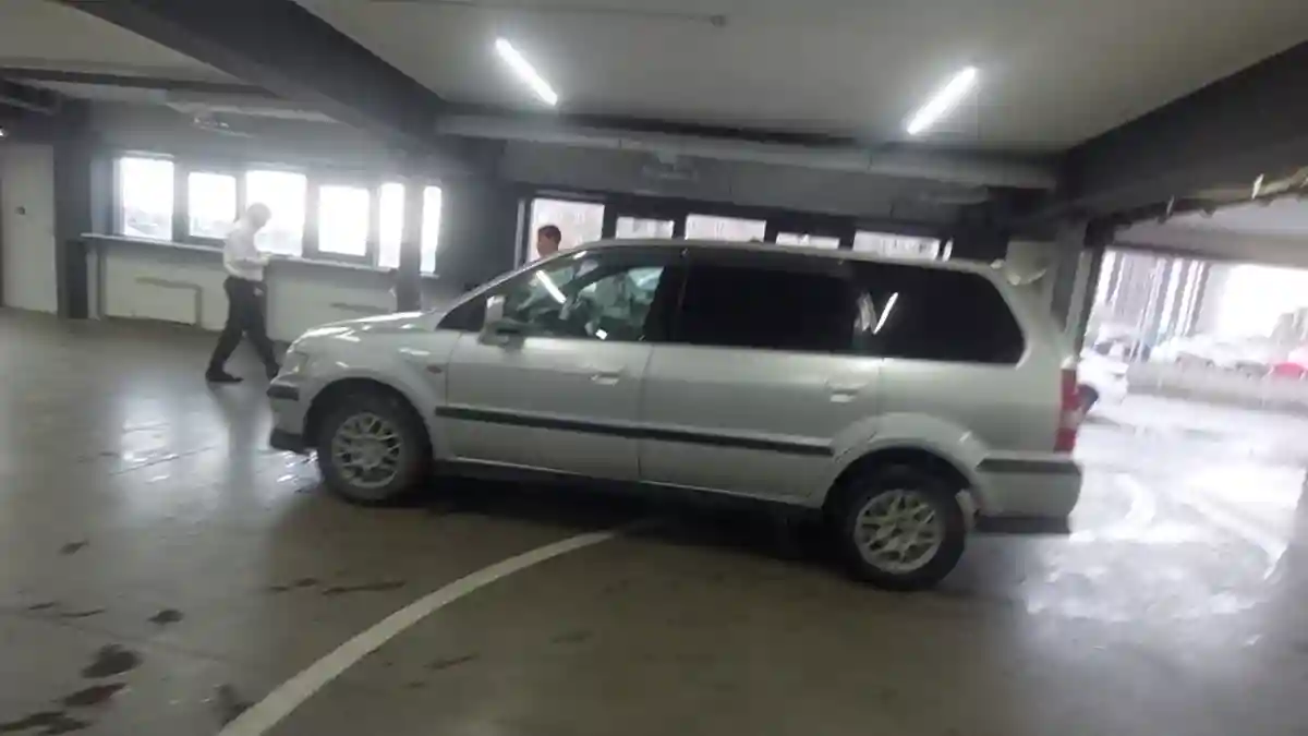 Mitsubishi Chariot 1997 года за 1 800 000 тг. в Астана
