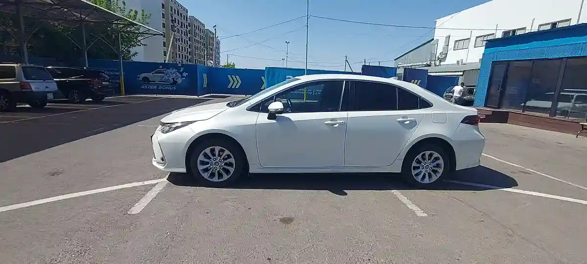 Toyota Corolla 2019 года за 9 500 000 тг. в Алматы