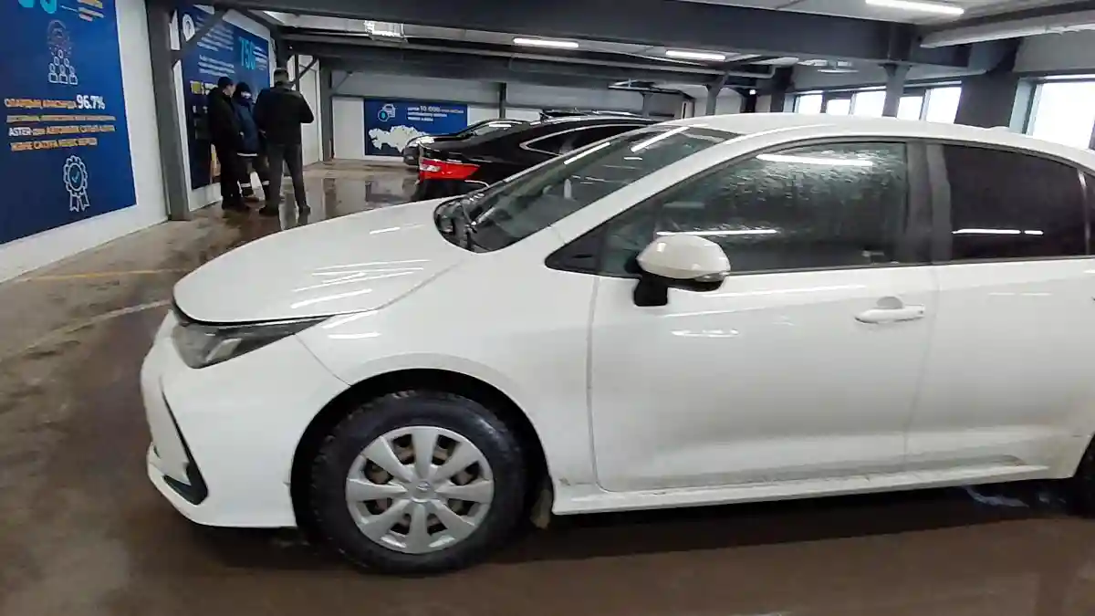 Toyota Corolla 2021 года за 10 000 000 тг. в Астана