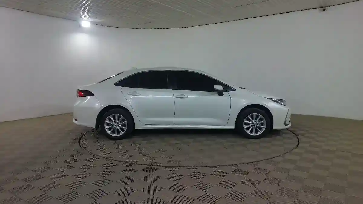 Toyota Corolla 2019 года за 9 400 000 тг. в Шымкент
