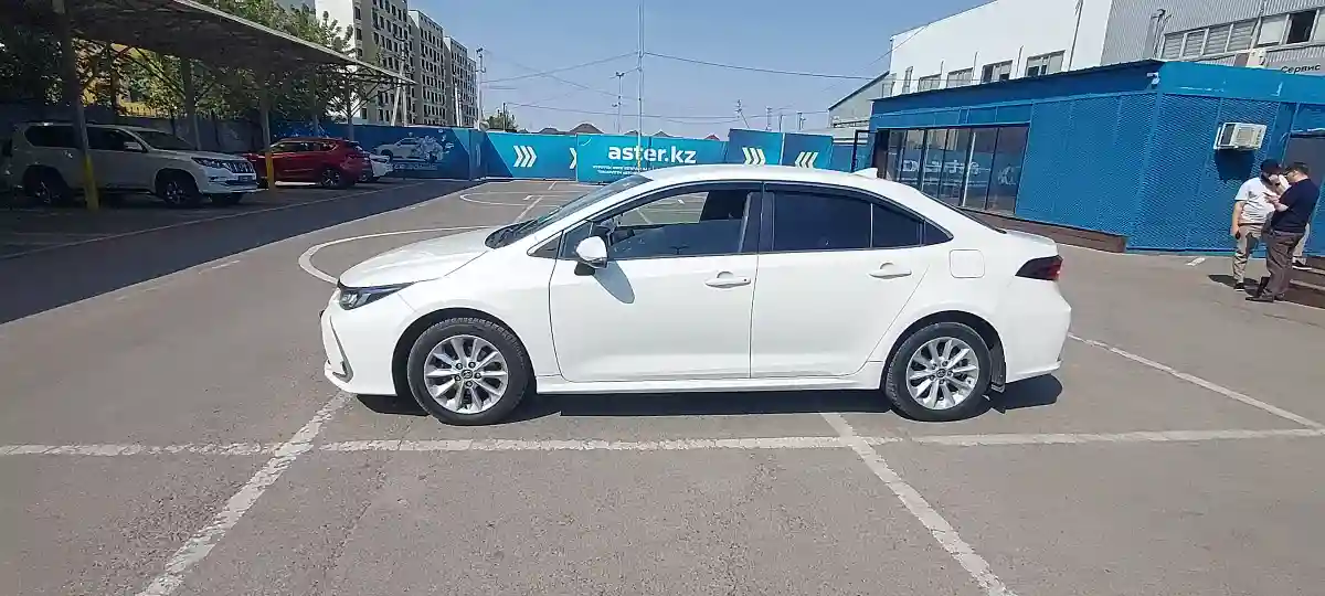 Toyota Corolla 2020 года за 9 500 000 тг. в Алматы