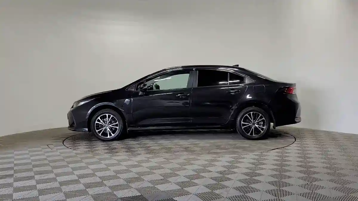 Toyota Corolla 2019 года за 8 240 000 тг. в Алматы