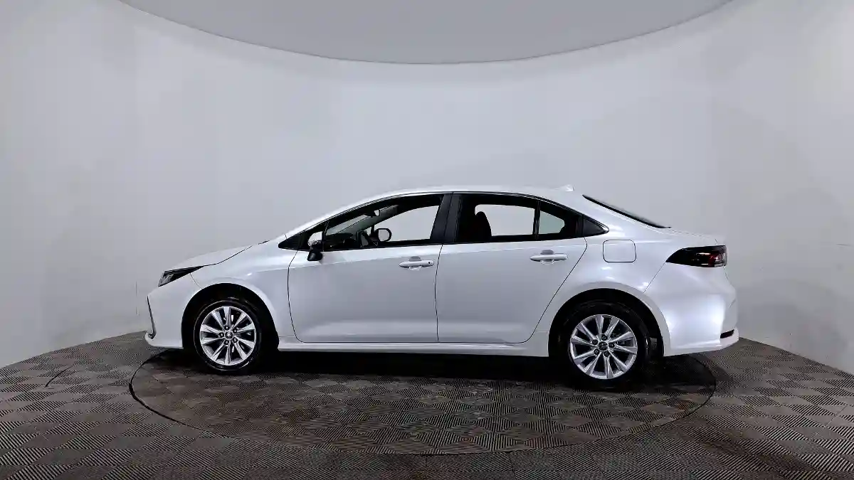 Toyota Corolla 2023 года за 11 250 000 тг. в Астана