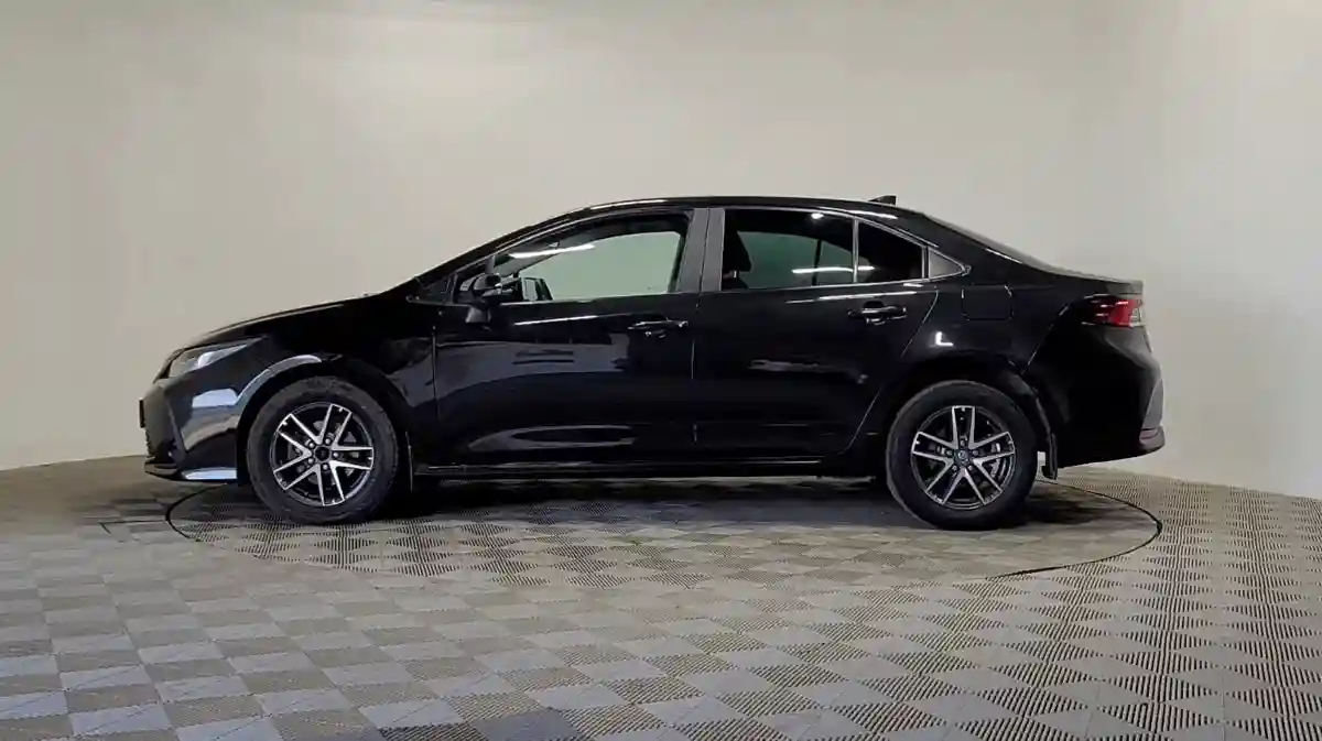 Toyota Corolla 2019 года за 8 990 000 тг. в Алматы