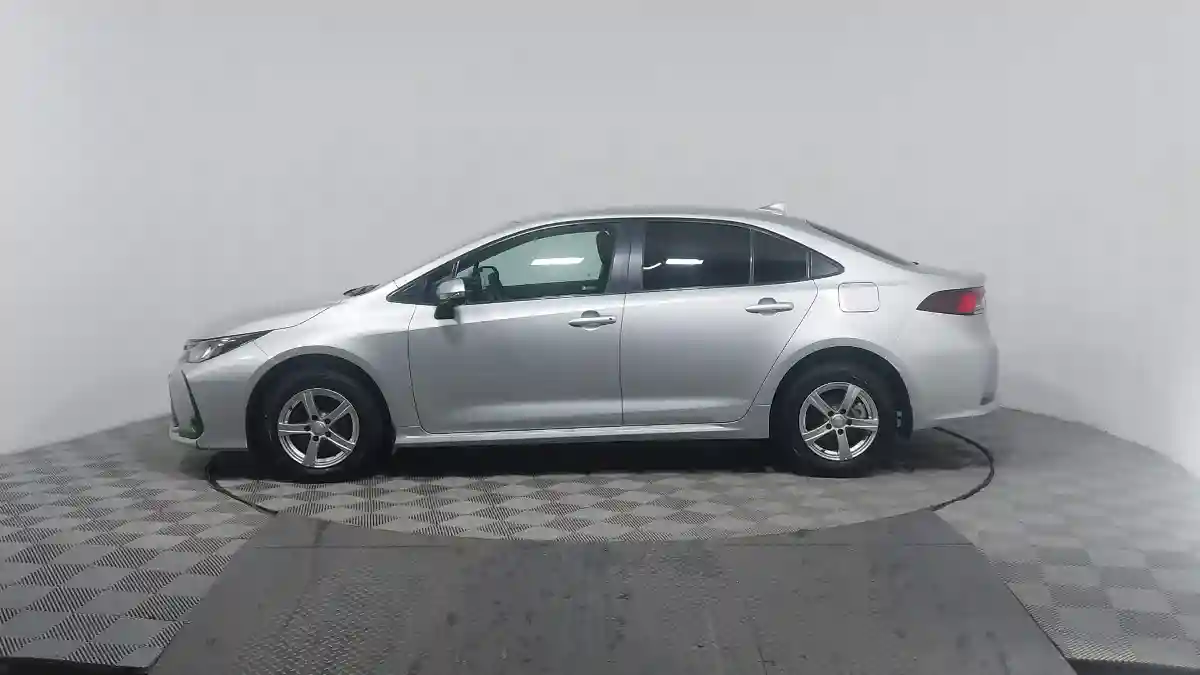Toyota Corolla 2019 года за 9 190 000 тг. в Астана