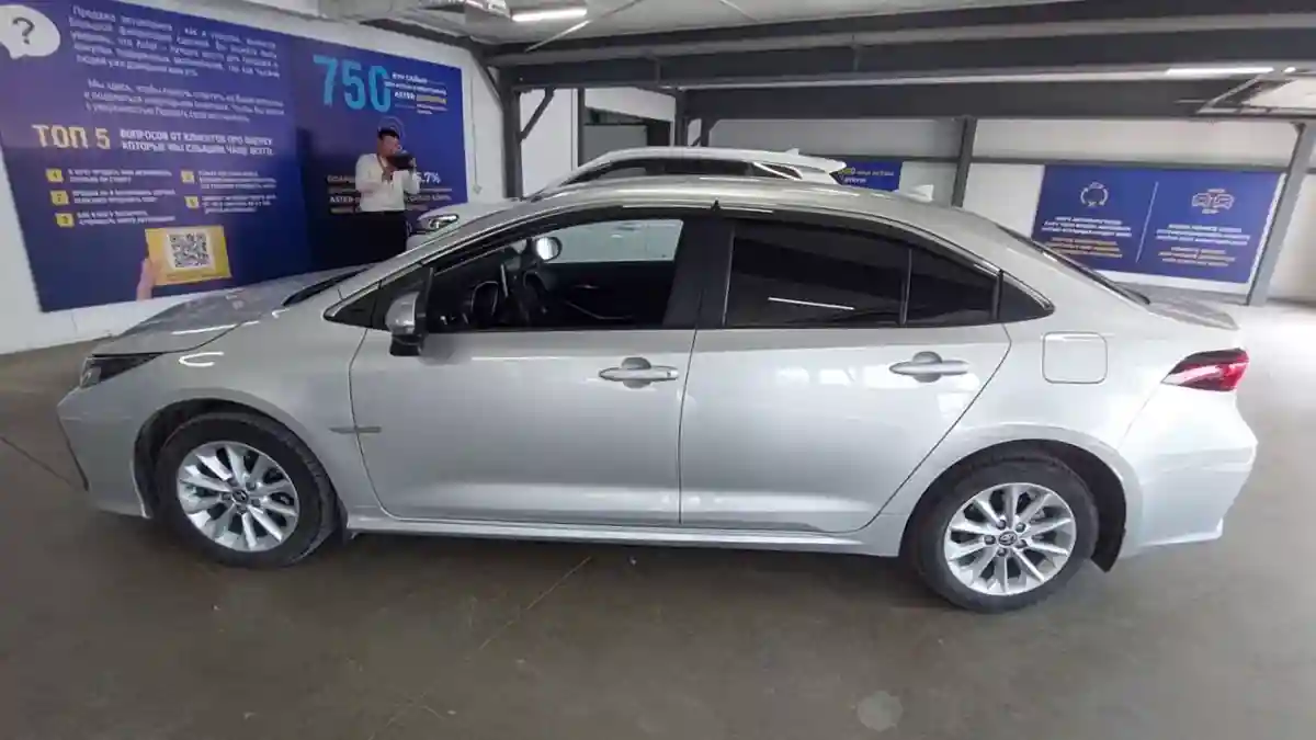Toyota Corolla 2021 года за 10 500 000 тг. в Астана