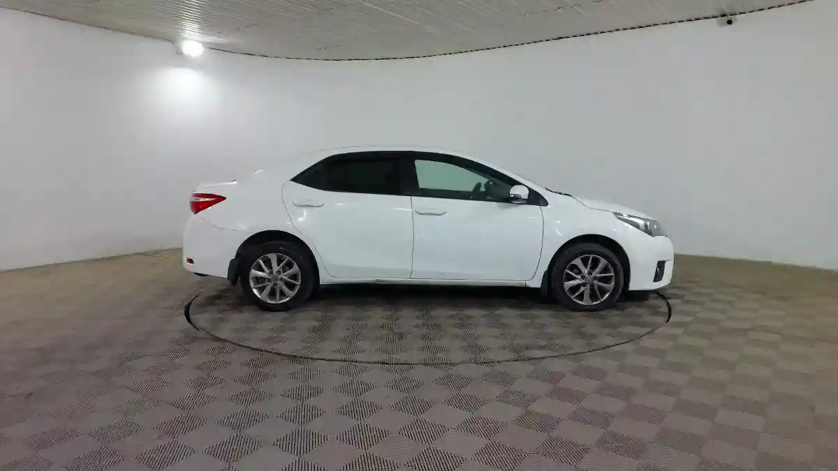 Toyota Corolla 2015 года за 7 290 000 тг. в Шымкент