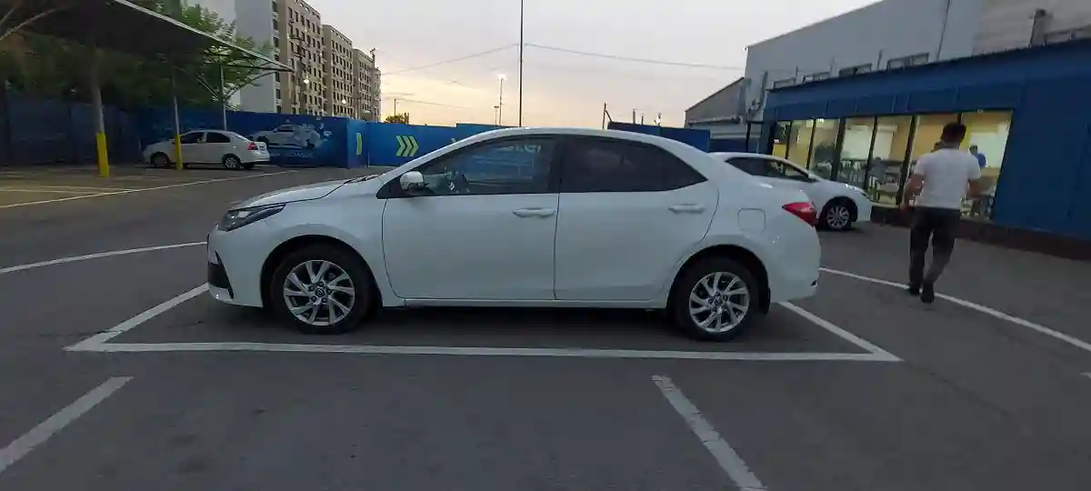 Toyota Corolla 2018 года за 7 000 000 тг. в Алматы